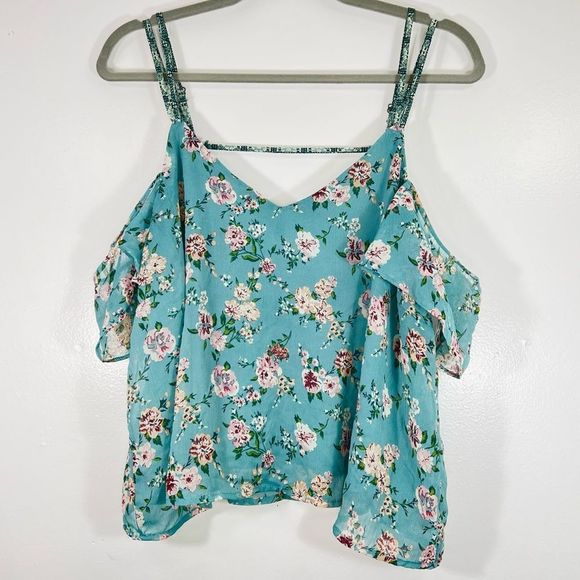 Xhilaration Tops - BOGO Spring/Summer flowy top